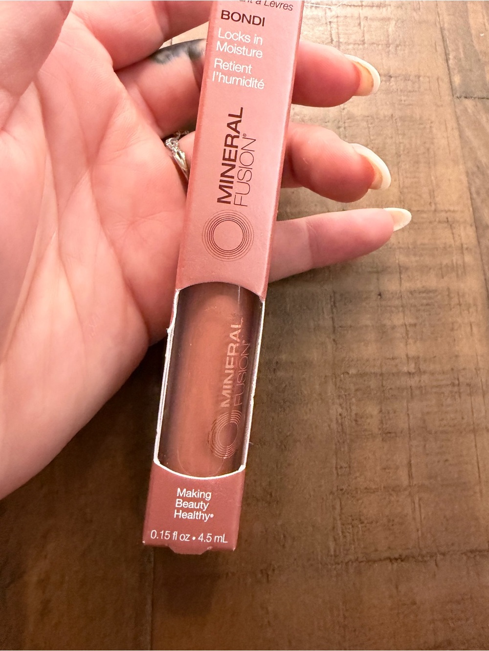 Mineral Fusion Hydro-Shine Lip Gloss Bondi Nude Brown Vegan 0.15 fl oz